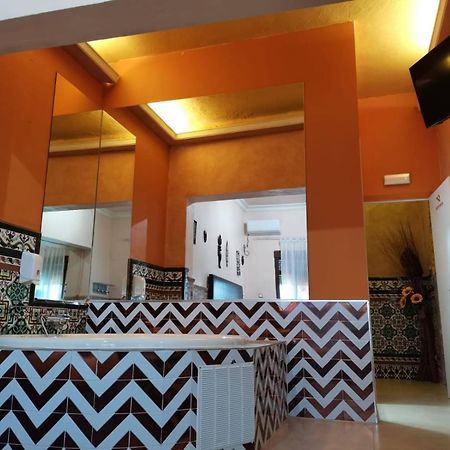 Hostal Avenida Andalucia - Solo Adultos Sevilla Exteriör bild