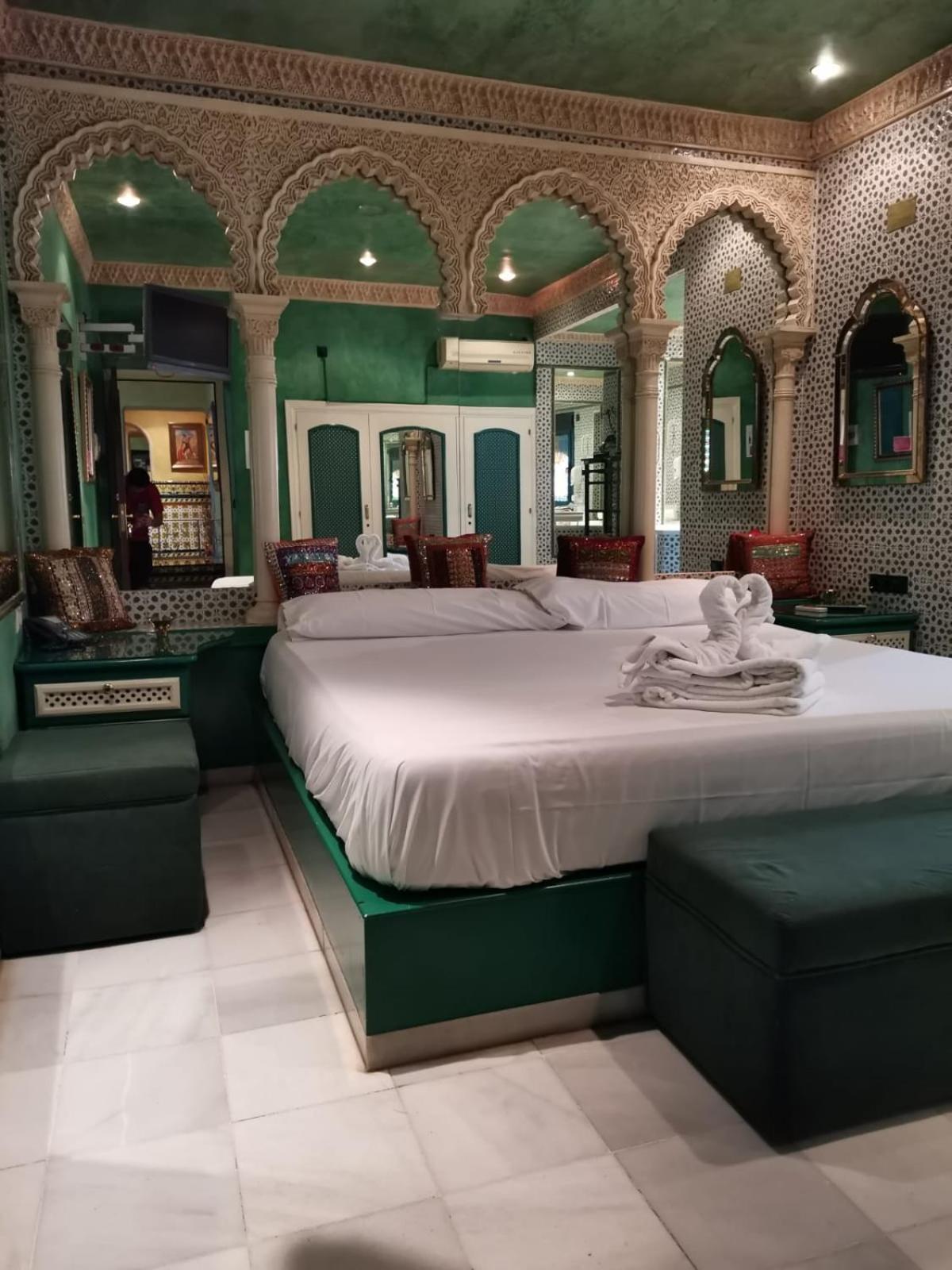 Hostal Avenida Andalucia Sevilla Exteriör bild