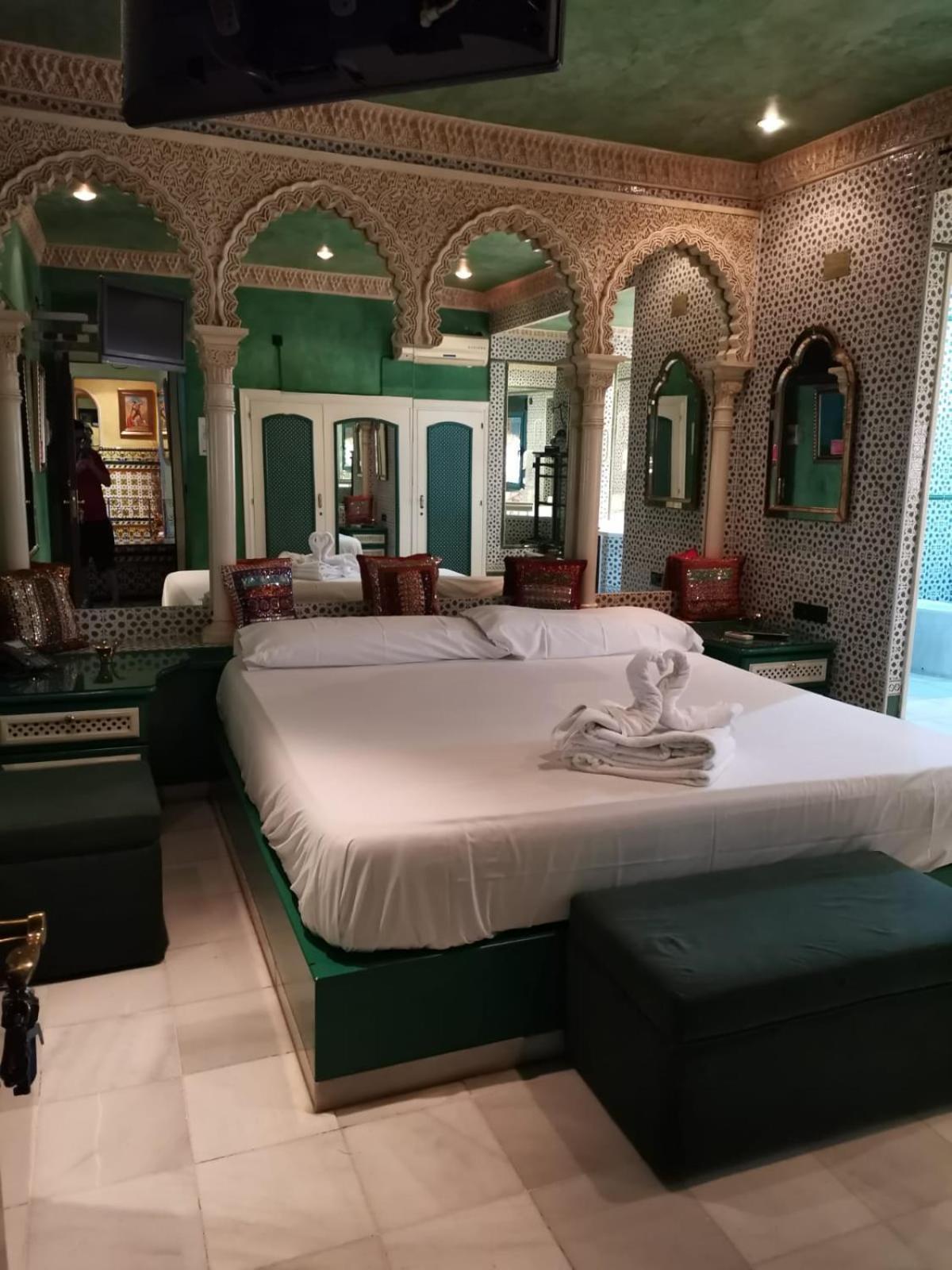 Hostal Avenida Andalucia Sevilla Exteriör bild